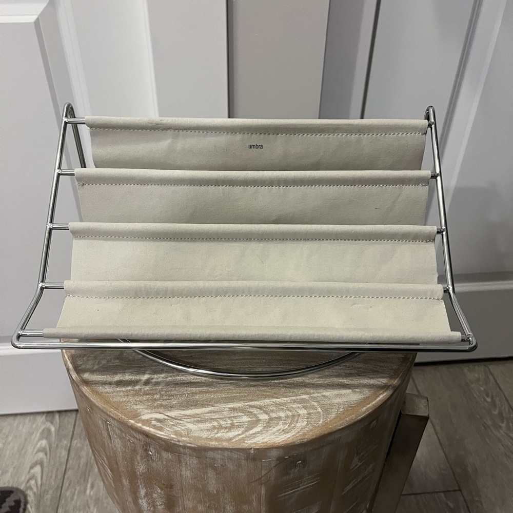 Umbra Organizer